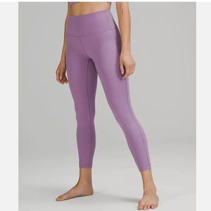 Lululemon Wunder Under Luxtreme Leggings. Wisteria Purple.